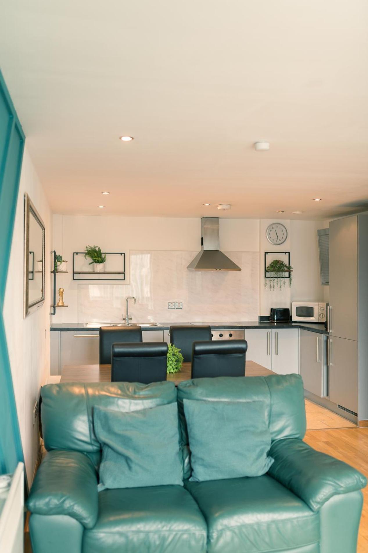 Sidemersey Livings- Convenient And Central 2-Bedroom Haven In L1 Liverpool Ngoại thất bức ảnh